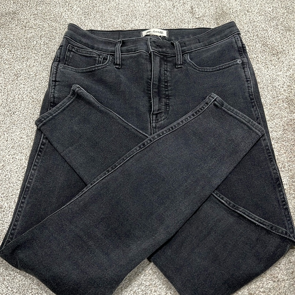 Dark gray skinny jeans from Madewell. Like new.